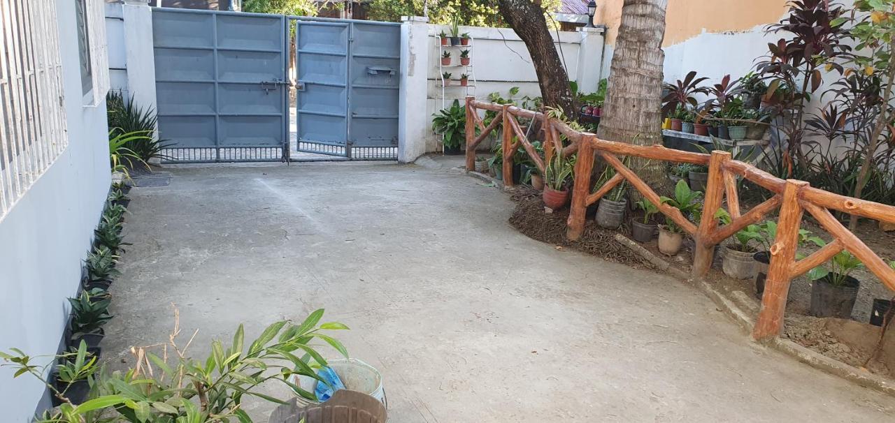Вилла House For Rent Iloilo Arevalo Экстерьер фото